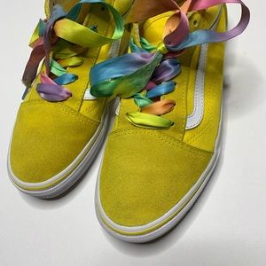 Vans sneakers yellow white size 6 junior
